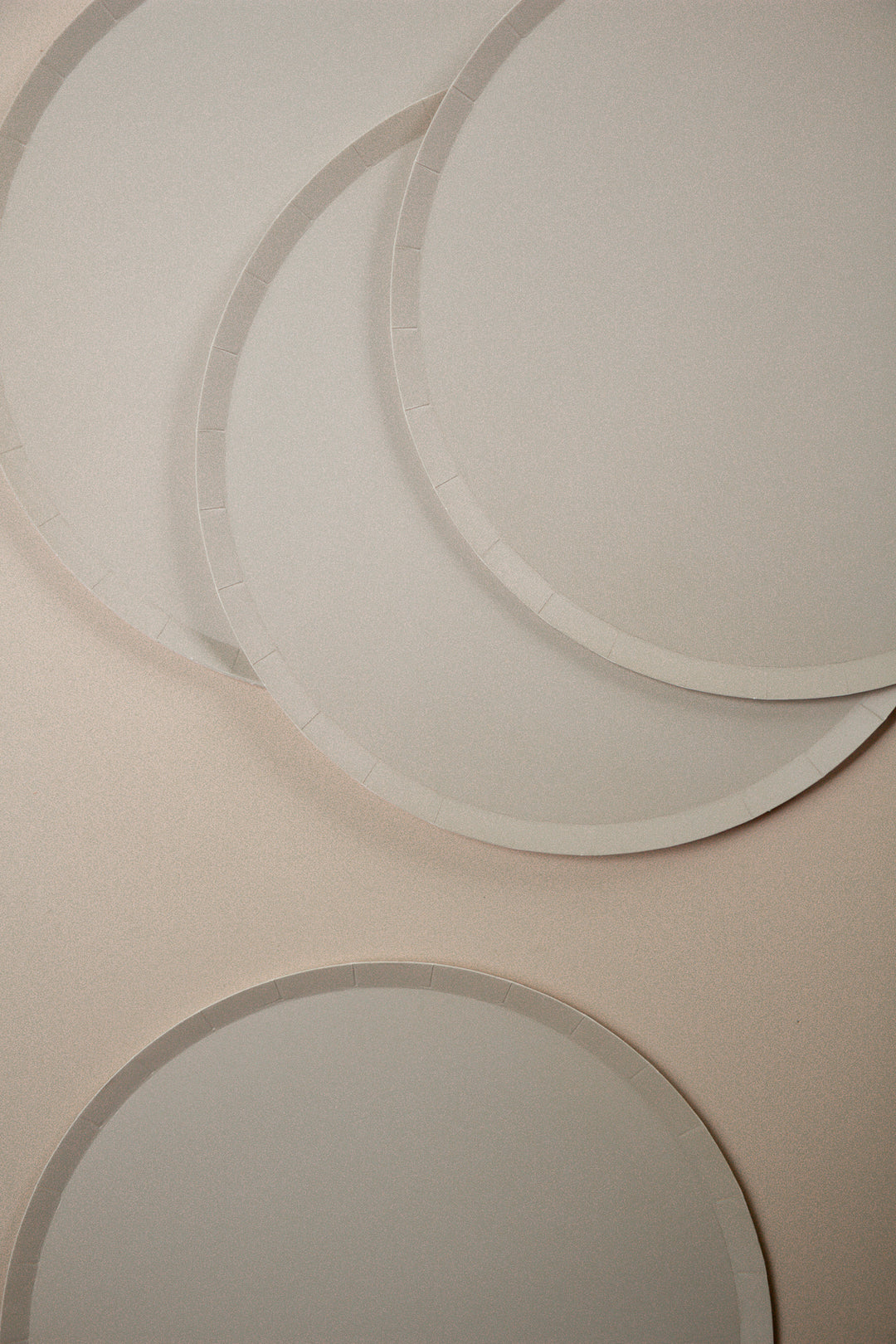 Ensemble de 8 assiettes classiques - Beige