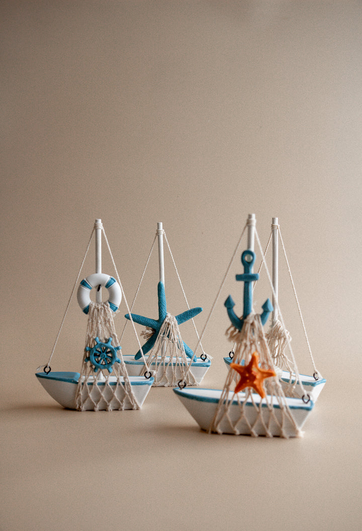 Petit bateau en bois