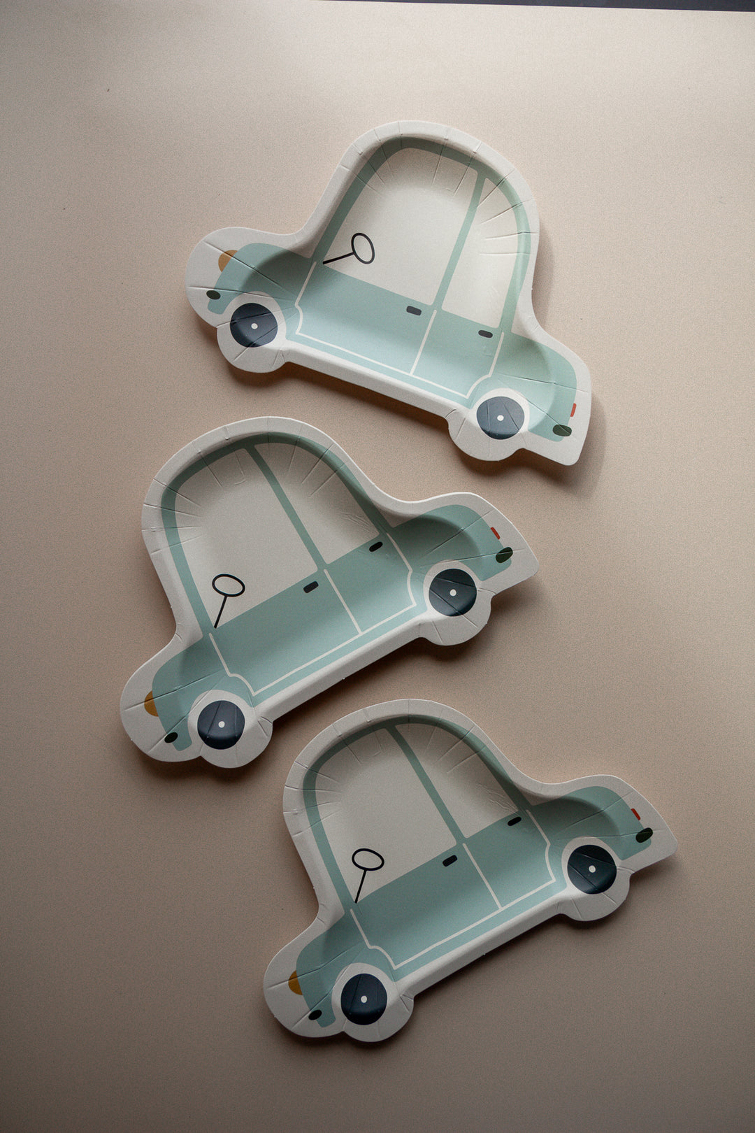 Ensemble de 8 assiettes - Voiture